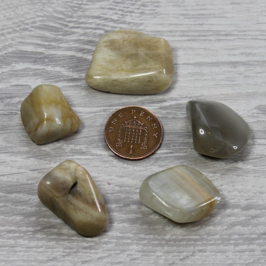 MOONSTONE Tumblestone image 2