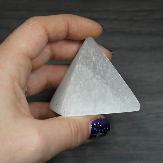 SELENITE Pyramid (small) image 1