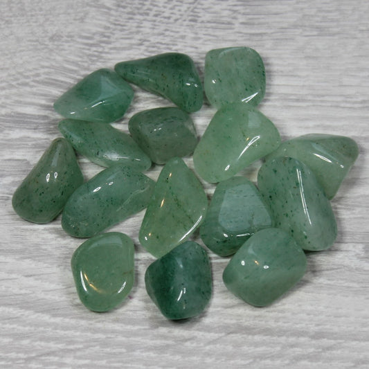 GREEN AVENTURINE Tumblestone image 0