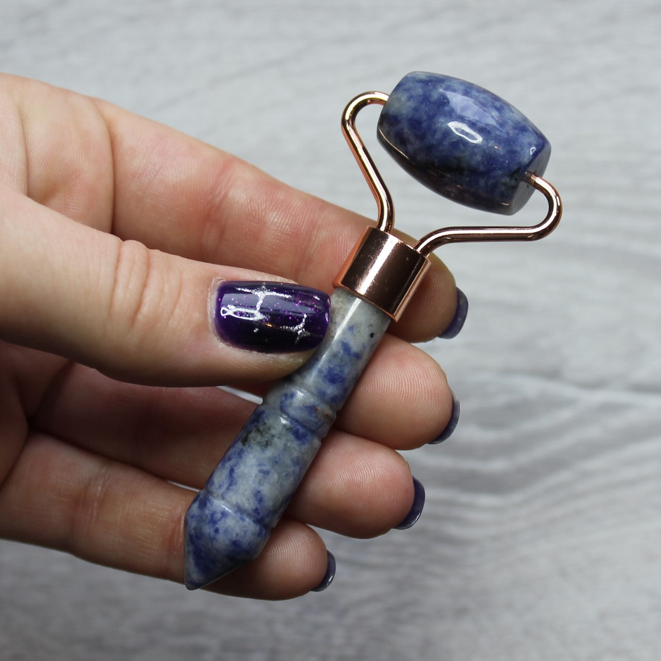SODALITE Face Roller image 2
