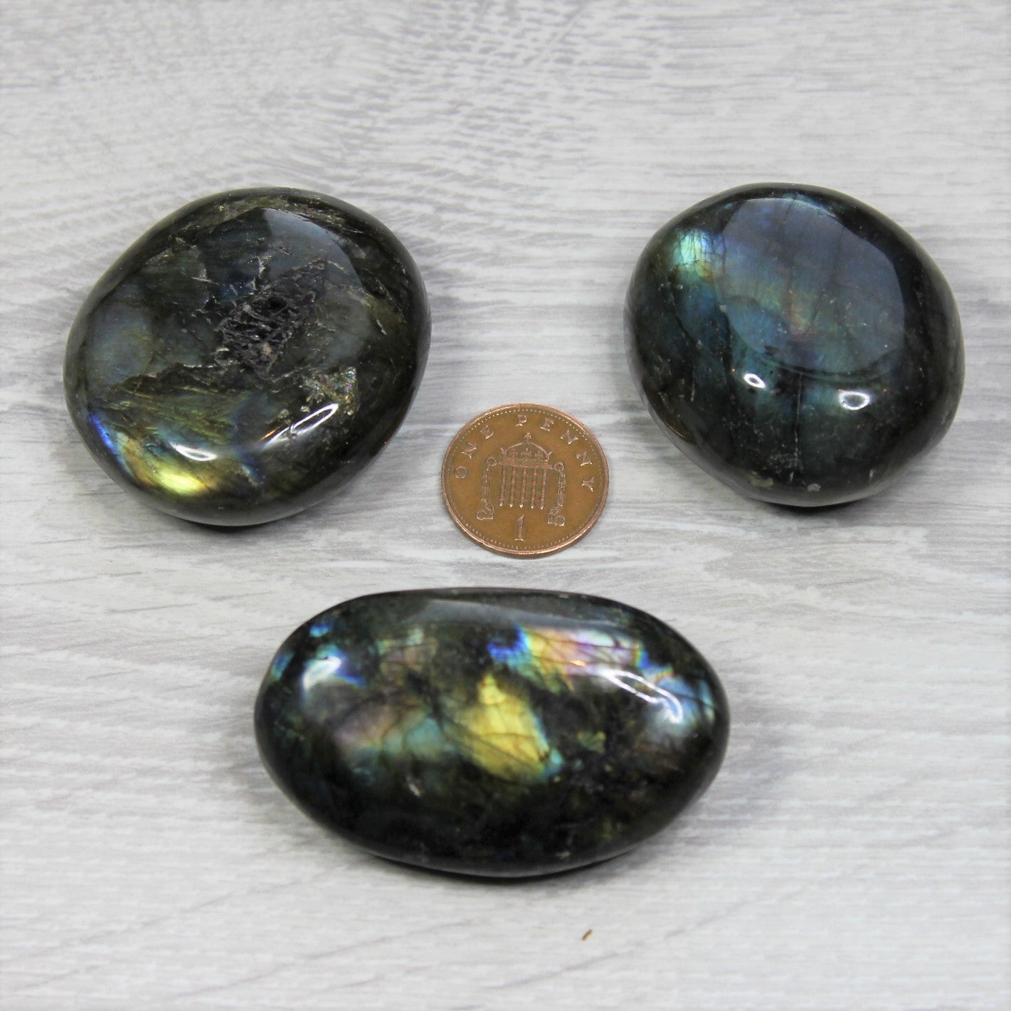 LABRADORITE Pebble image 2
