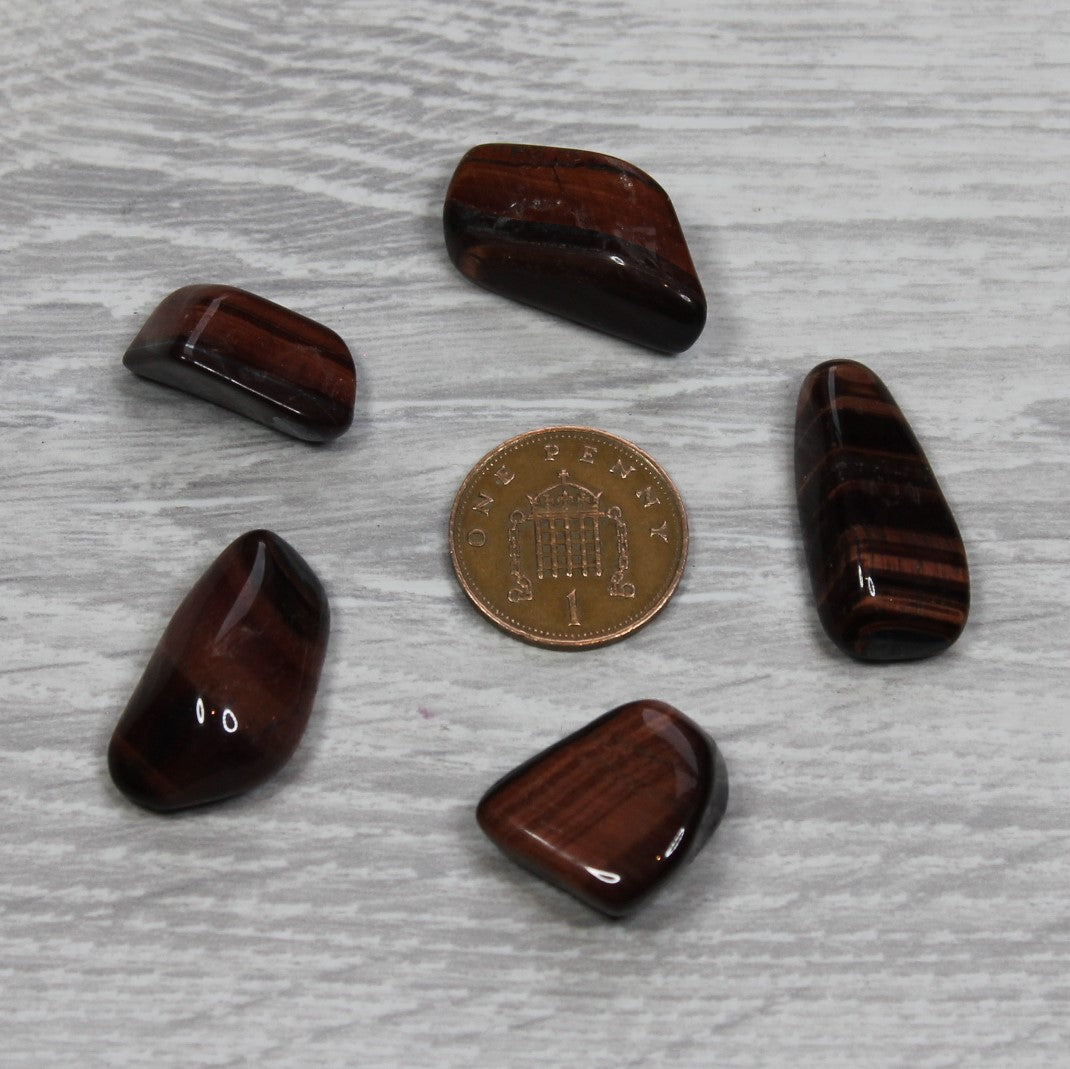 RED TIGER'S EYE Tumblestone image 2