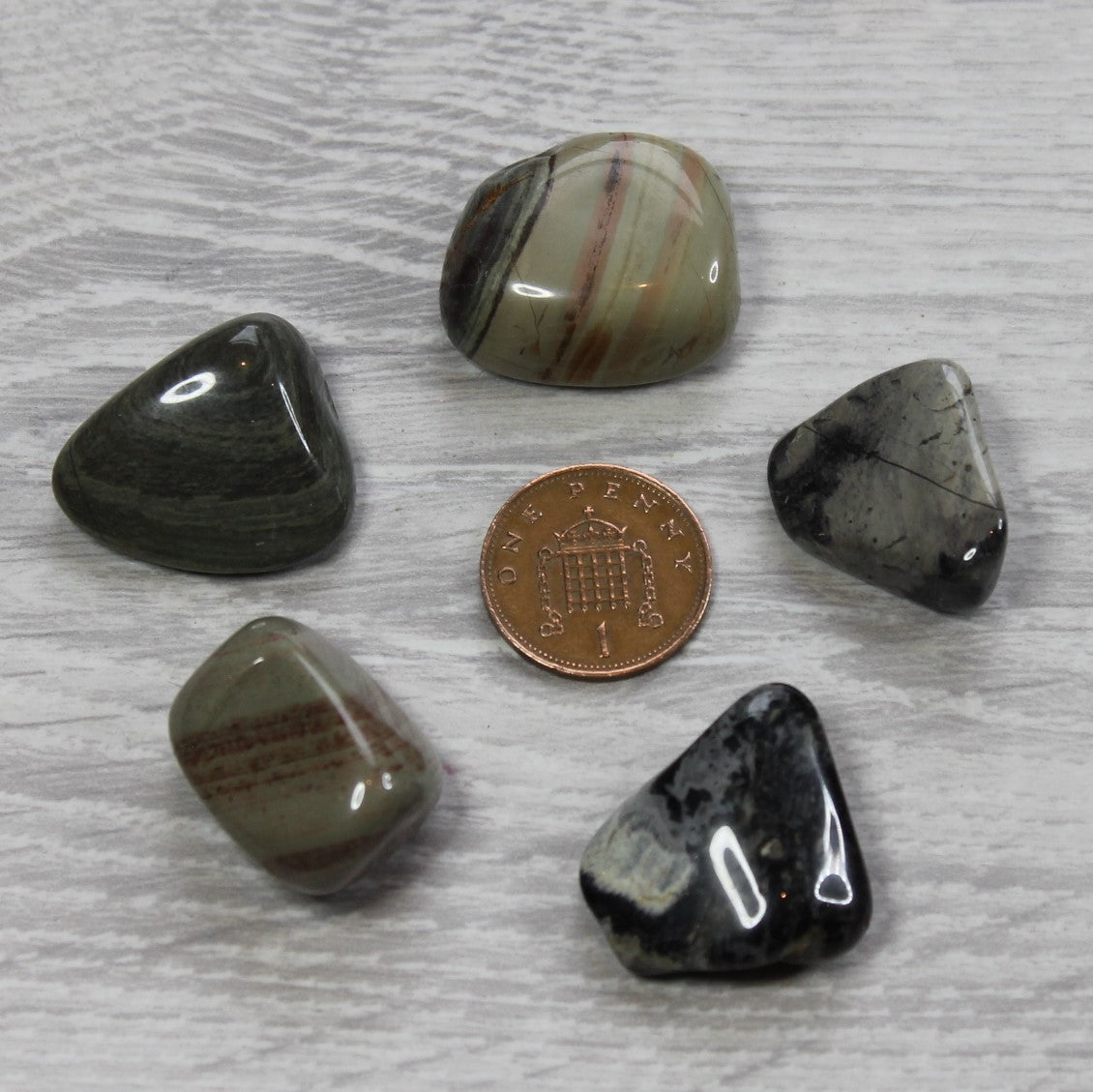 SILVERLEAF JASPER Tumblestone image 2